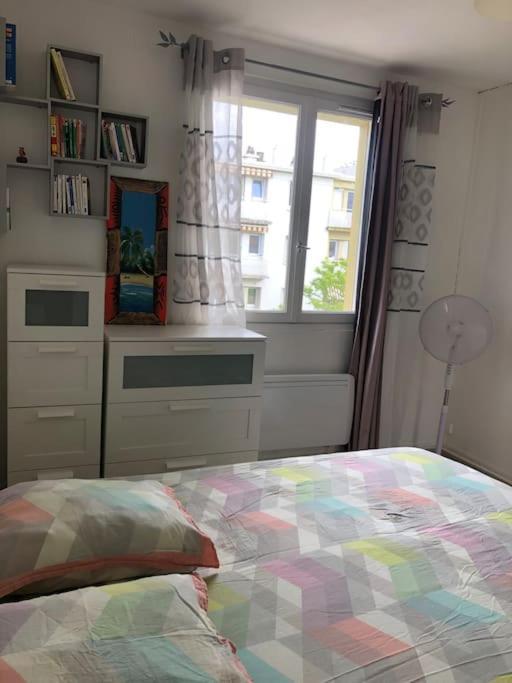 Appartement Balcon, Place De Parking, Centre Ville ヴァランス エクステリア 写真