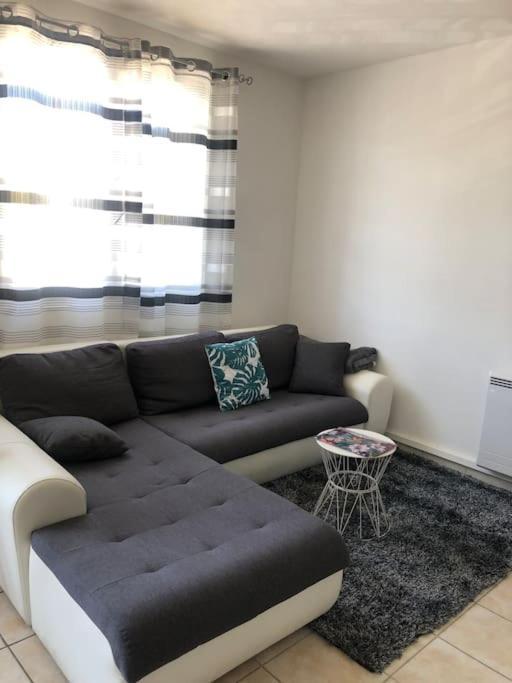 Appartement Balcon, Place De Parking, Centre Ville ヴァランス エクステリア 写真