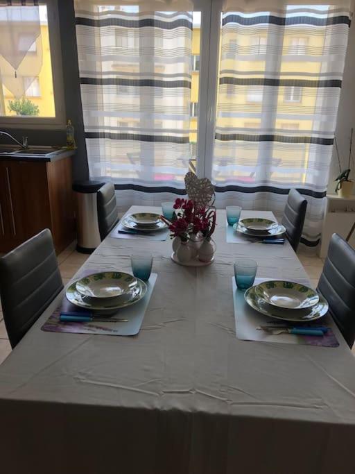 Appartement Balcon, Place De Parking, Centre Ville ヴァランス エクステリア 写真