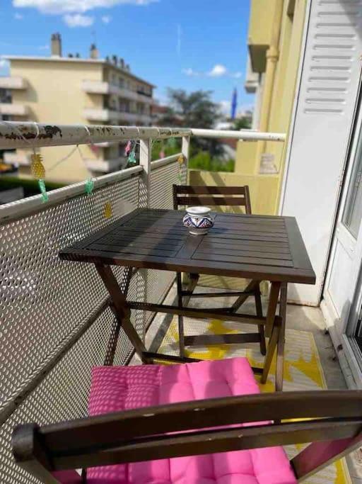 Appartement Balcon, Place De Parking, Centre Ville ヴァランス エクステリア 写真